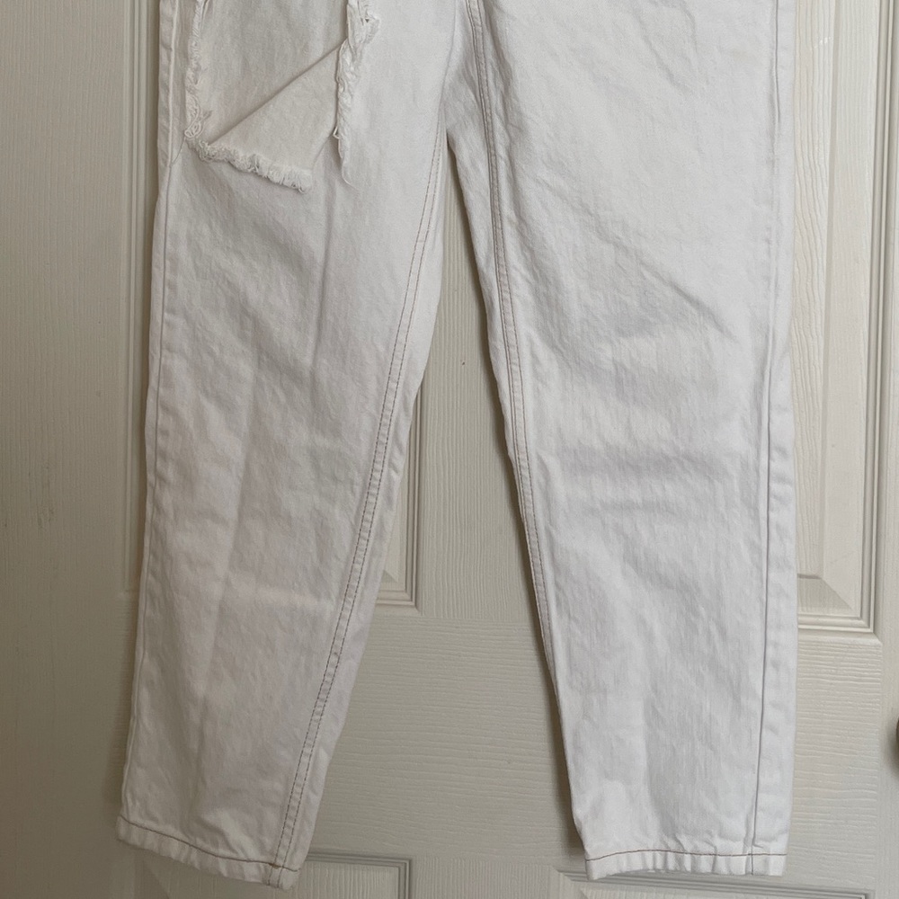 WHITE JEANS - Picture 2 of 6